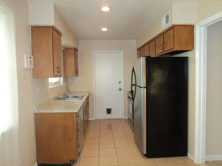 11724 Marquette Ave NE — Photo 14