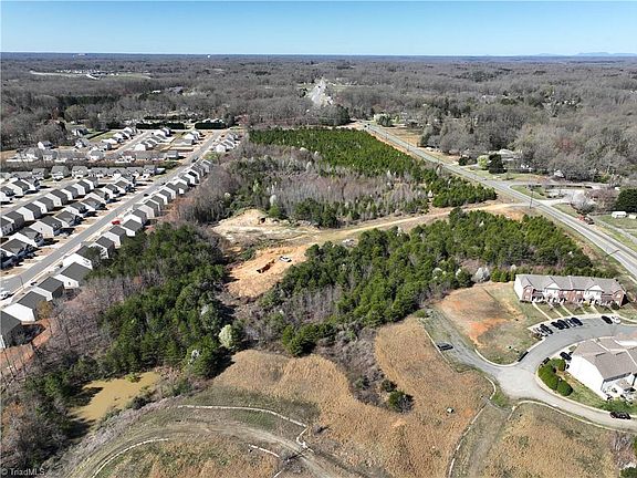 5th image of 4520 Hicone Rd #3