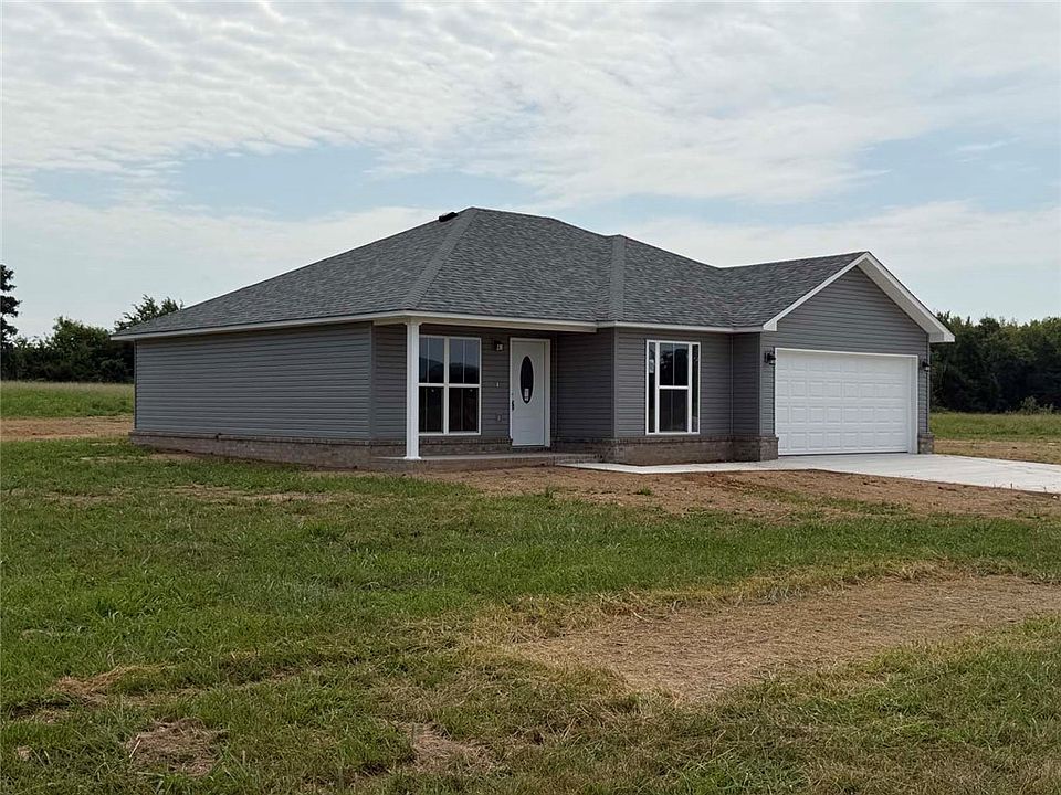 1st image of 198 Stella Ct