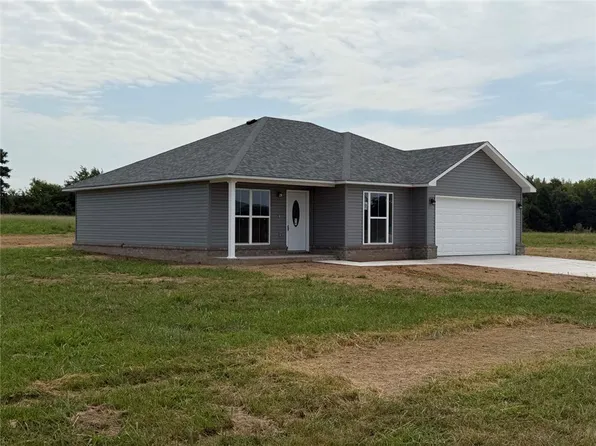 198 Stella Ct, Harrison, AR 72601