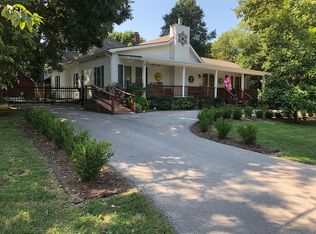 803 Chestnut St W, Greenwood, MO 64034