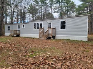 69 Spur Rd, Cornish, ME 04020