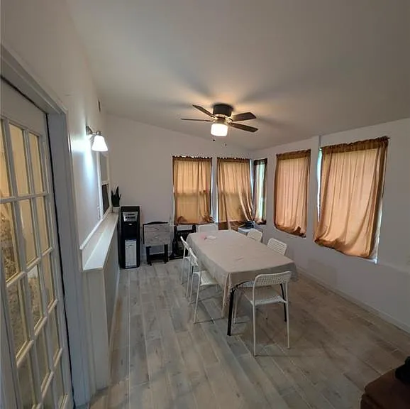 3221 Bobolink Dr — Photo 4