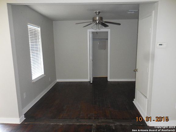 3rd image of 1851 SW 34th St
