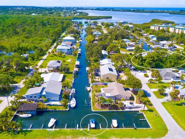 9161 Pine Cove Dr, Englewood, FL 34224