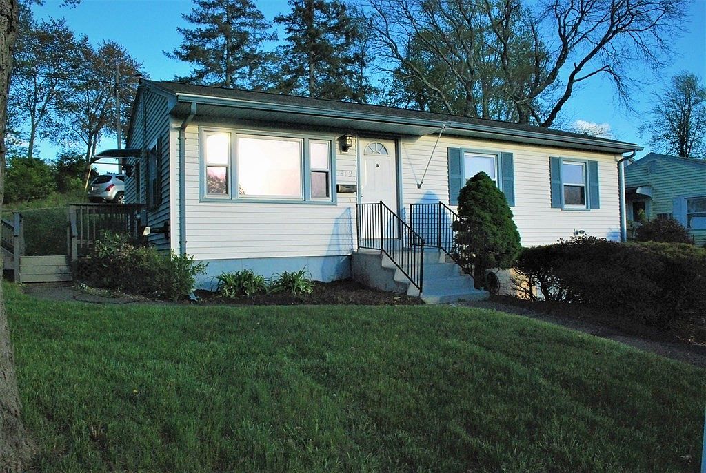 302 Homestead Ave, Holyoke, MA 01040 Zillow