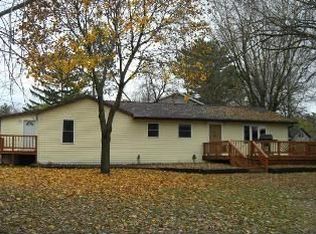 115 W Thomas St, Poynette, WI 53955