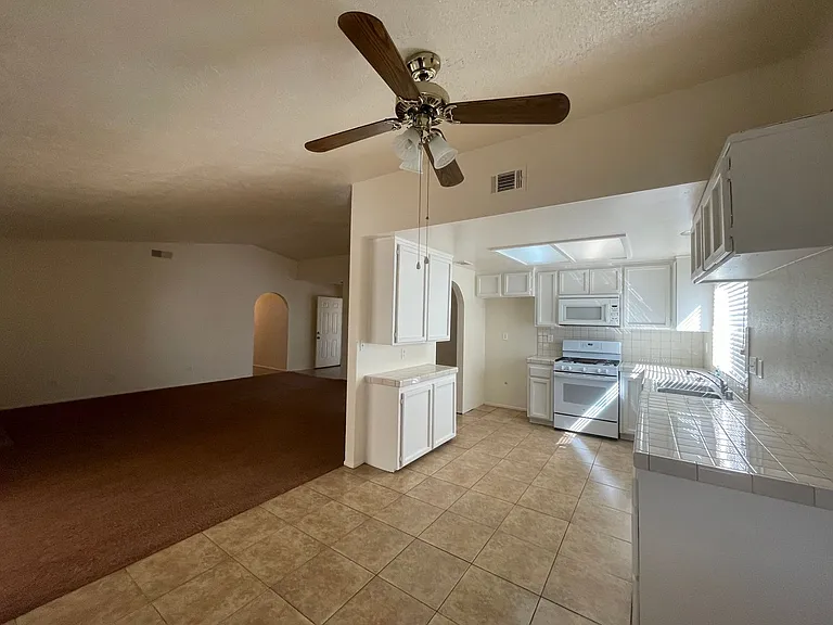 10246 Arroyo Ave — Photo 60