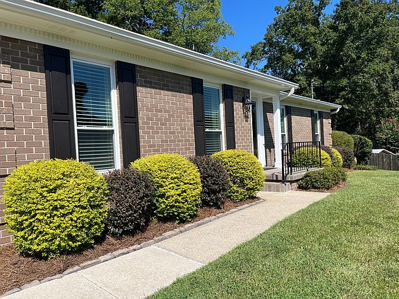 3rd image of 5733 Mohawk Rd