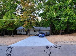 83 Verbena Rd, Lake Ozark, MO 65049