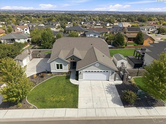 3rd image of 2240 W 51st Ave