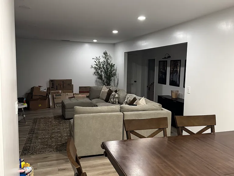 10827 Valley Home Ave — Photo 4