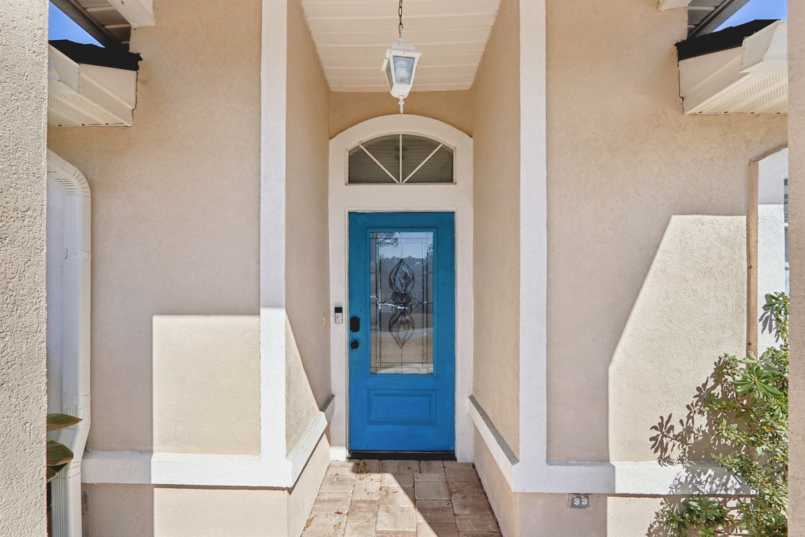 Ruth Lawn Ct-S0502-028.jpg