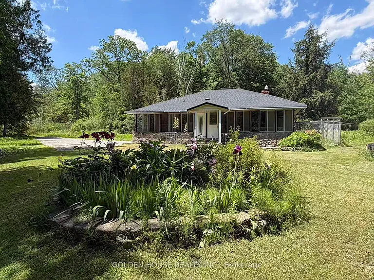 4276 Bethesda Rd — Photo 2