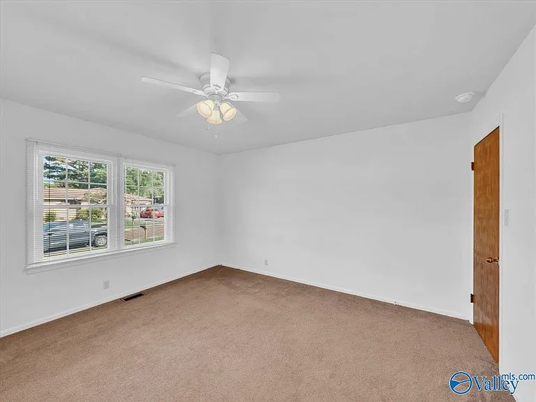 422 Karter St NW — Photo 18