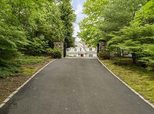 1053 Tremont St, Duxbury, MA 02332