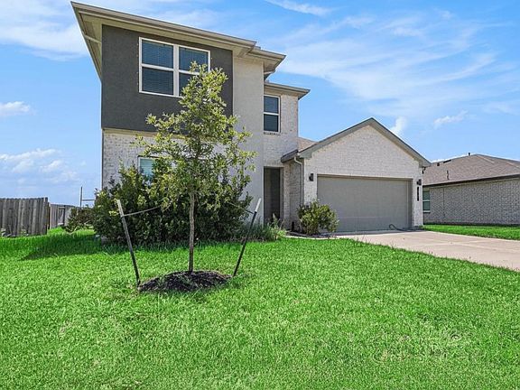 3rd image of 31 Desert Spring Ln