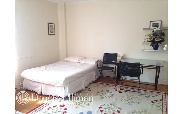 Rented by Douglas Elliman | media 7