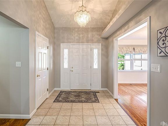 3rd image of 3548 Harmeling Dr