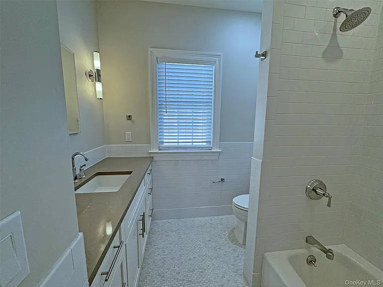 1019 Grove St — Photo 17
