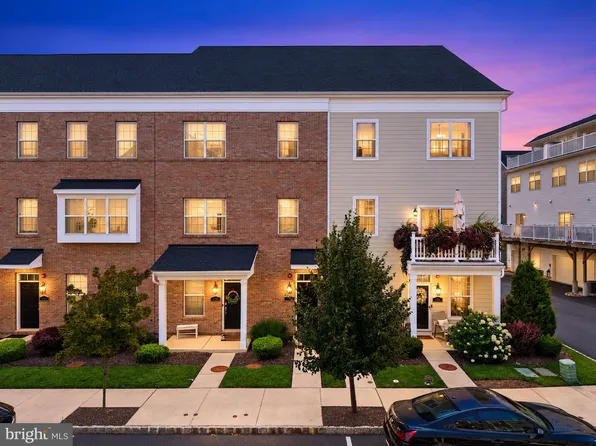 138B Alexandria St, Bensalem, PA 19020