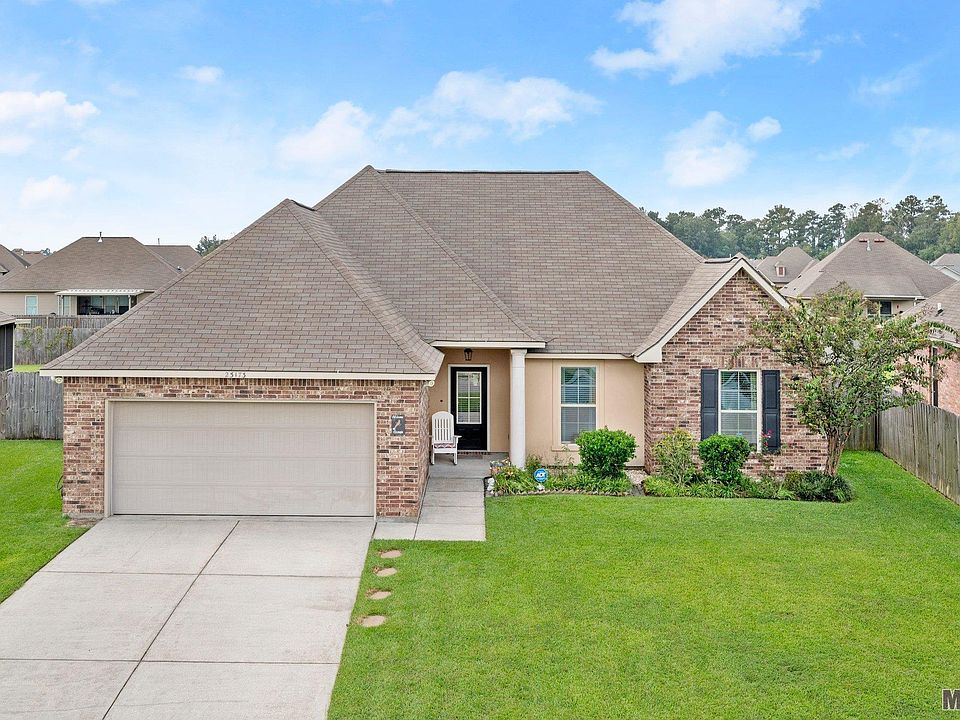 1st image of 23173 Apricot Dr