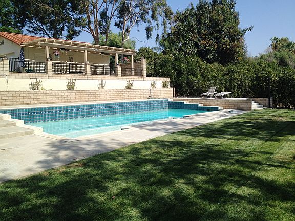 Pool & Patio