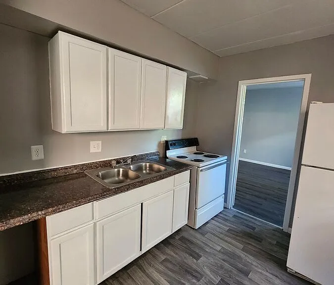2443 Ferguson Rd #4 — Photo 8