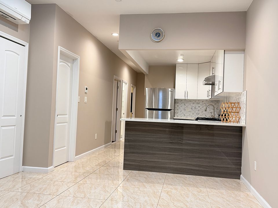 1st image of 4219 165th St Floor 1