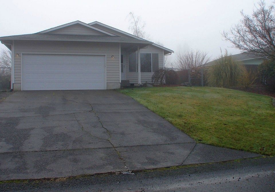 1st image of 12104 157th Street Ct E