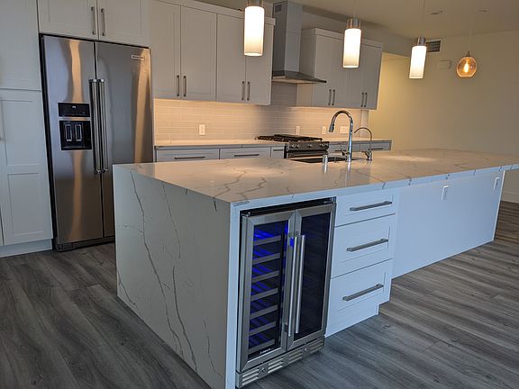 3rd image of 3578 Rambla Pl #630