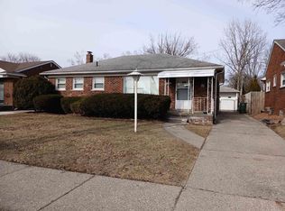 21731 Edmunton St, Saint Clair Shores, MI 48080