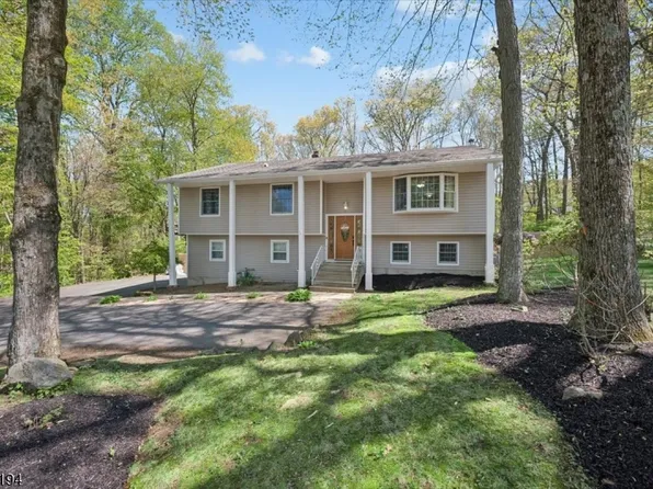 11 Knoll Dr, Denville Twp., NJ 07866