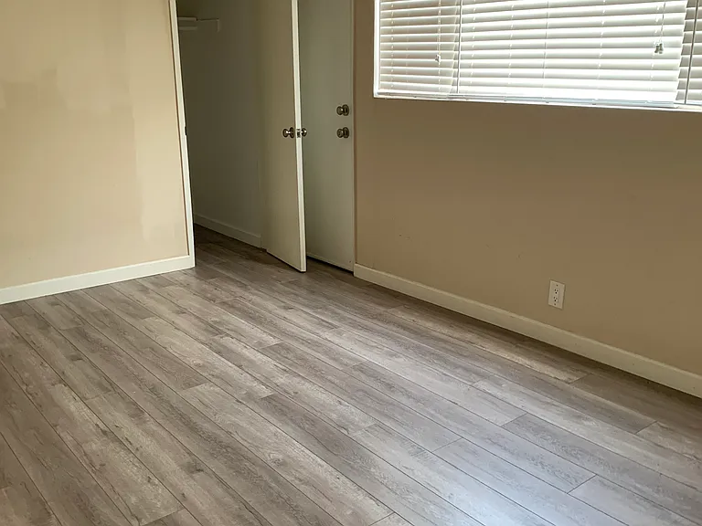 Spencer Plaza — Photo 14