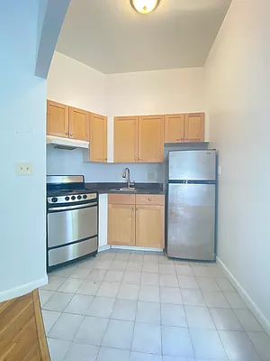 Rented by Bond New York | media 4