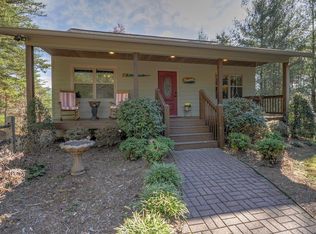 86 Brookgreen Ln, Brasstown, NC 28902