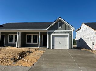 5063 Blackberry Ln, Ravenel, SC 29470