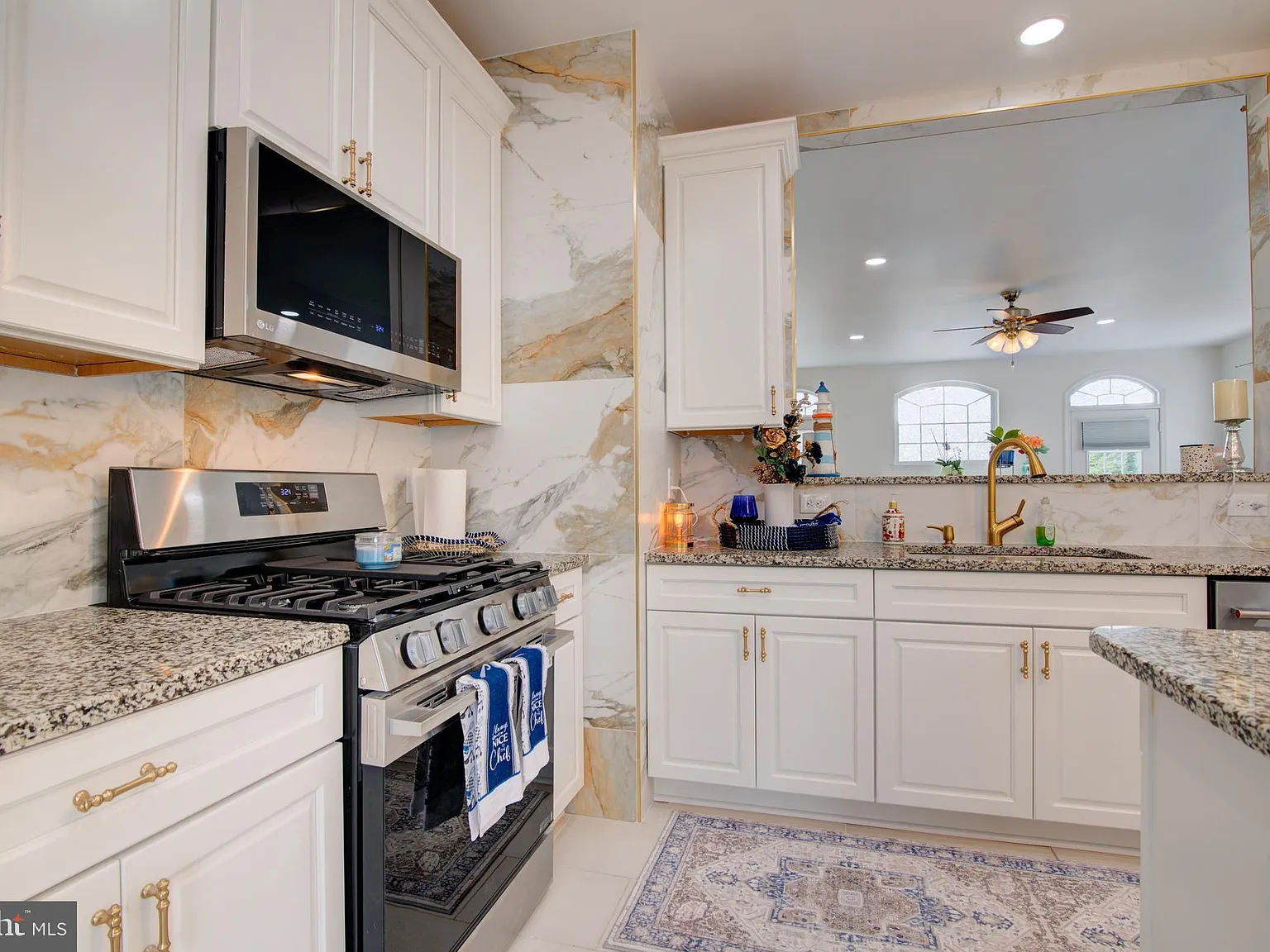 4 bed, 1966 sqft, $3,400 — Photo 3