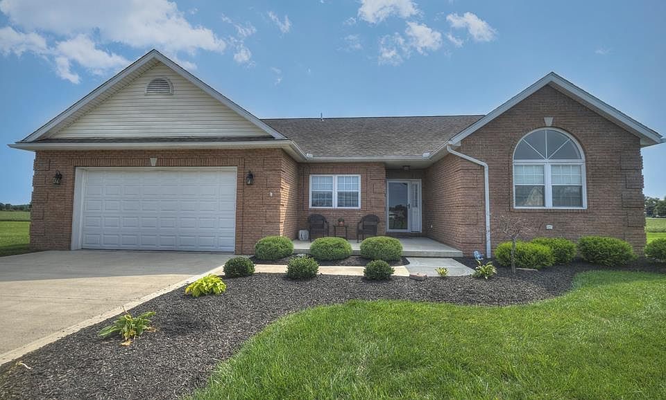 1st image of 716 Bay Hill Ct