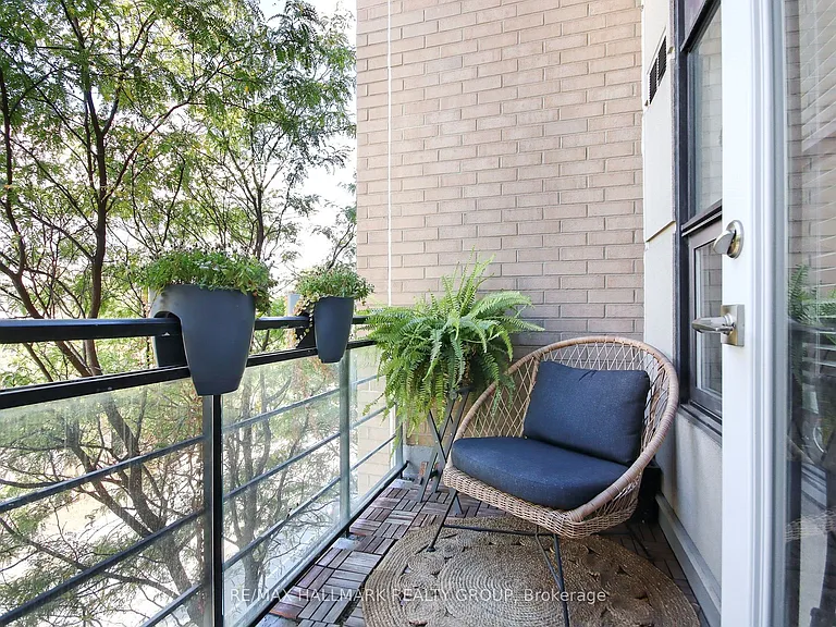 29 Main St #203 — Photo 15