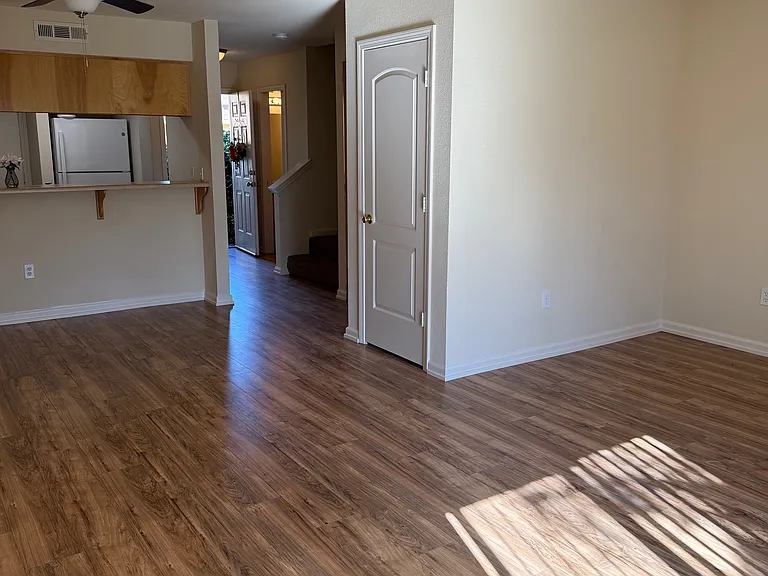Meadowood Townhomes — Photo 34