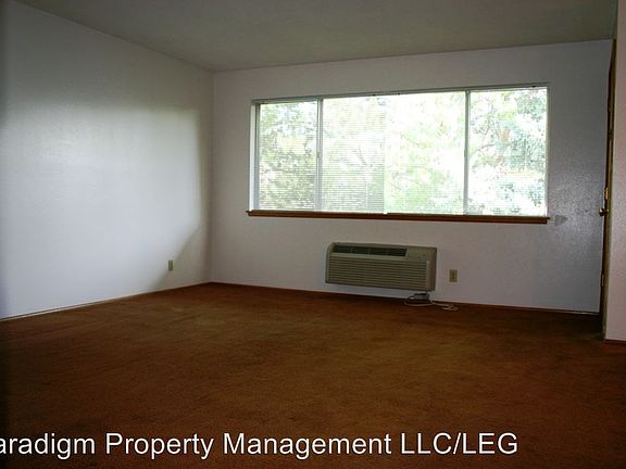 2nd image of 401 Holly St APT 03