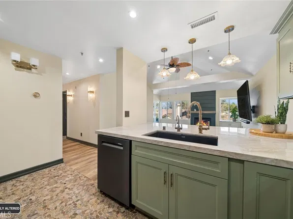 2563 Plaza Del Amo Unit 404, Torrance, CA 90503