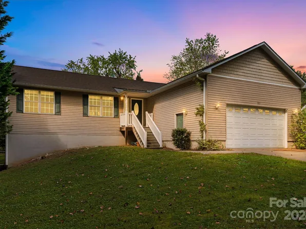 101 Birch Ln, Arden, NC 28704