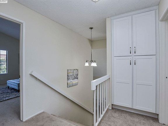 2nd image of 4414 Fellows St