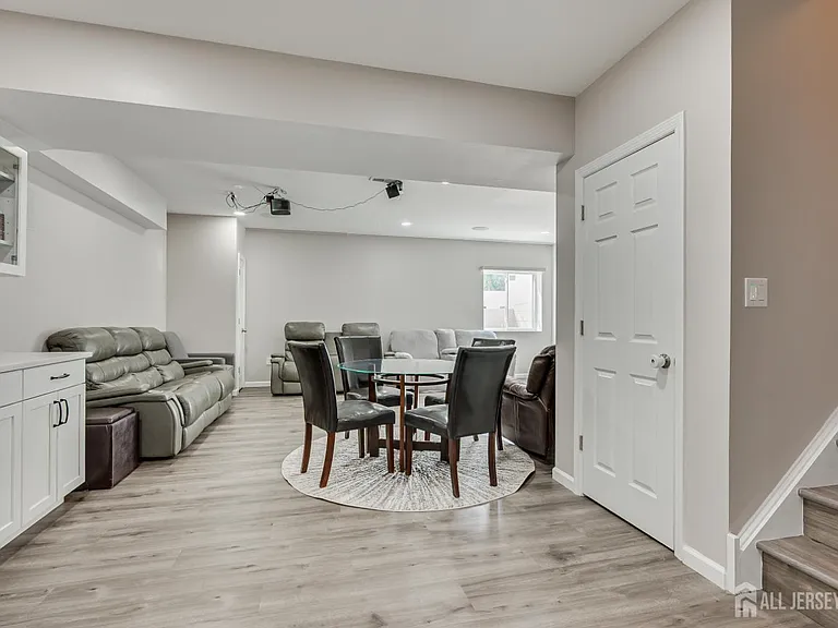 14 Hyacinth Ln — Photo 37