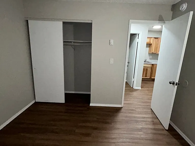 123 NW High St — Photo 7