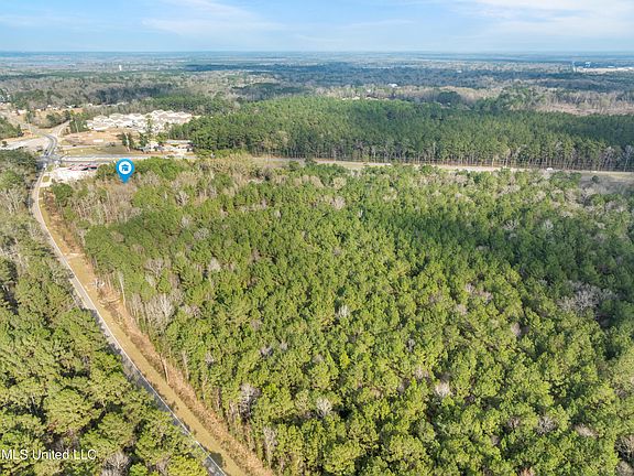 4th image of 2 Elks Lake Rd