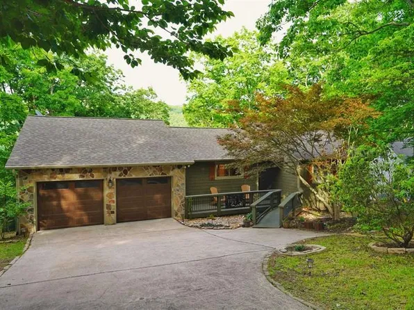 130 Starcross Ln, Jasper, GA 30143