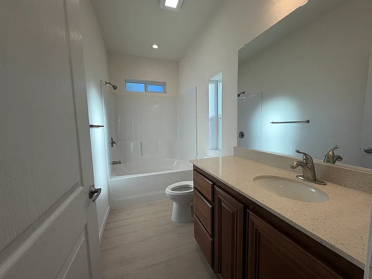 32092 Almaden Blvd — Photo 5